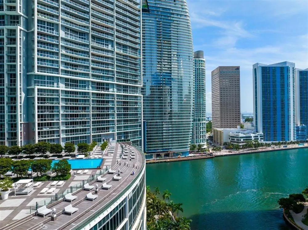 465 Brickell Avenue #1201 Miami, FL 33131