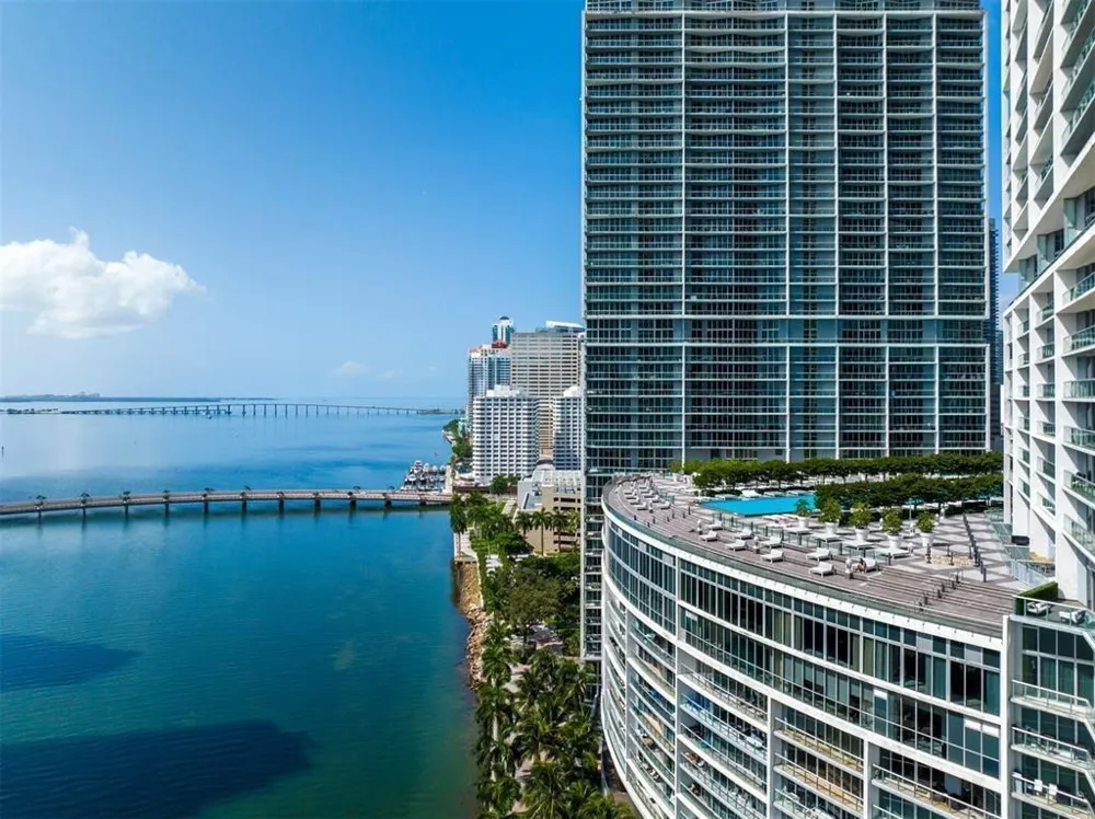 465 Brickell Avenue #1201 Miami, FL 33131