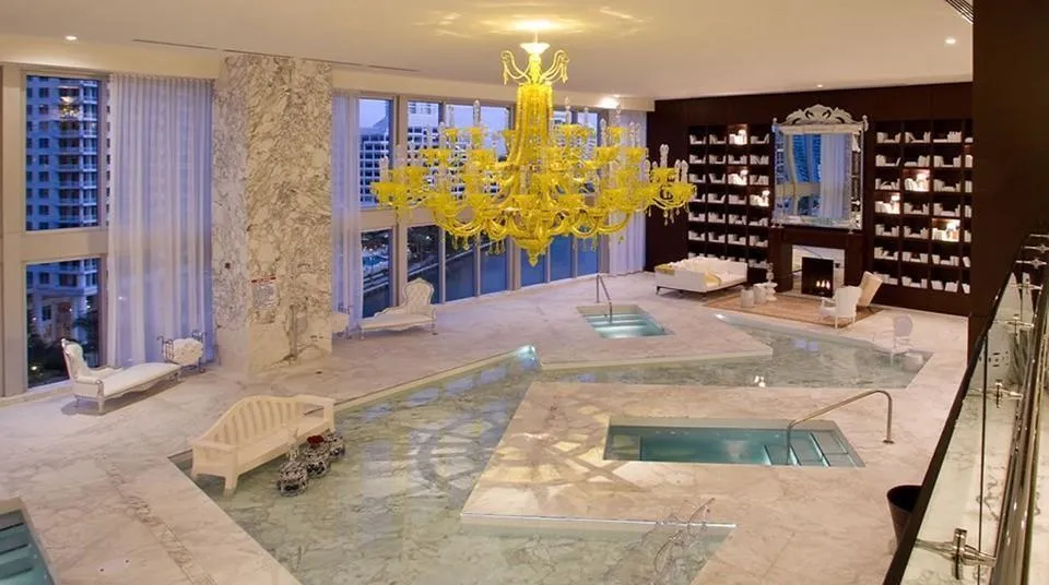 465 Brickell Avenue #1201 Miami, FL 33131