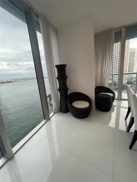 465 Brickell Avenue #1201 Miami, FL 33131