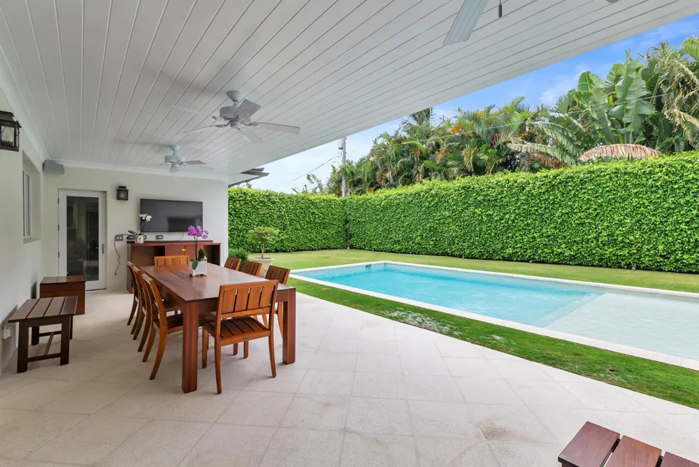 225 Jamaica Lane Palm Beach, FL 33480