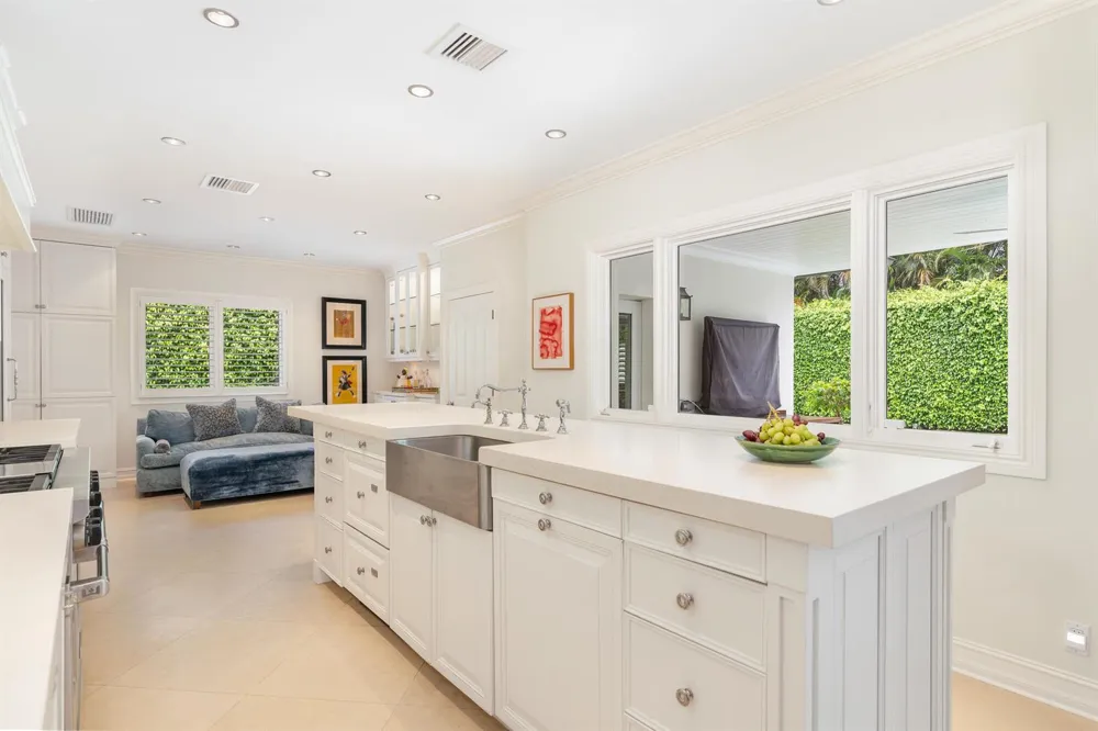 225 Jamaica Lane Palm Beach, FL 33480