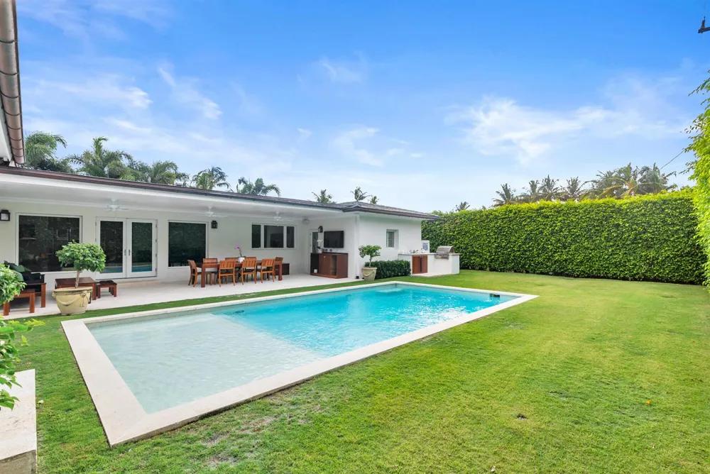 225 Jamaica Lane Palm Beach, FL 33480