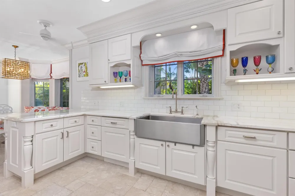 9 Via Vizcaya Palm Beach, FL 33480