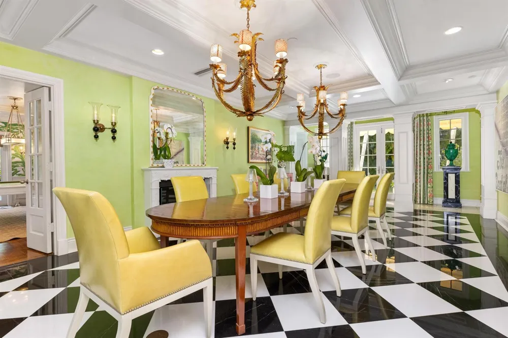 9 Via Vizcaya Palm Beach, FL 33480