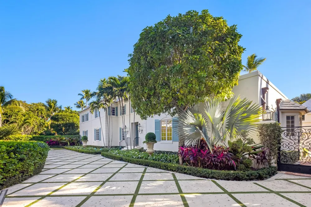 9 Via Vizcaya Palm Beach, FL 33480
