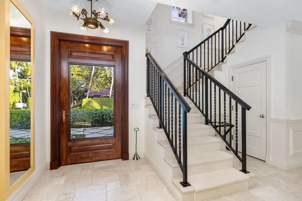 9 Via Vizcaya Palm Beach, FL 33480