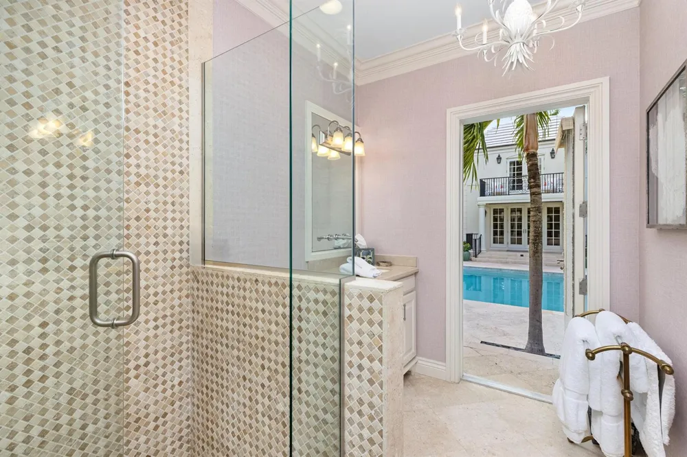 9 Via Vizcaya Palm Beach, FL 33480