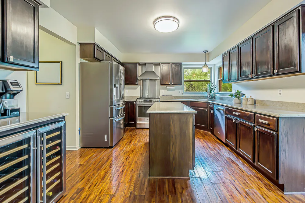 8757 Sydney Drive Saline, MI 48176