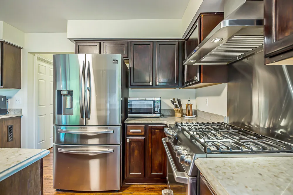 8757 Sydney Drive Saline, MI 48176