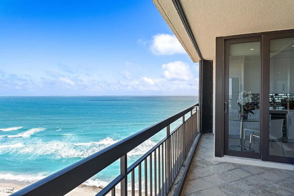 4000 Ocean Drive #2503 Singer Island, FL 33404