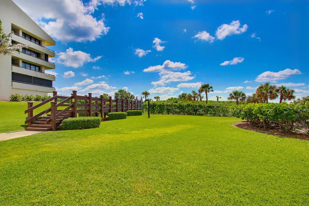 4000 Ocean Drive #2503 Singer Island, FL 33404