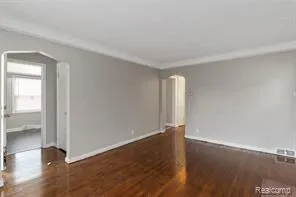 10642 Mckinney Street Detroit, MI 48224