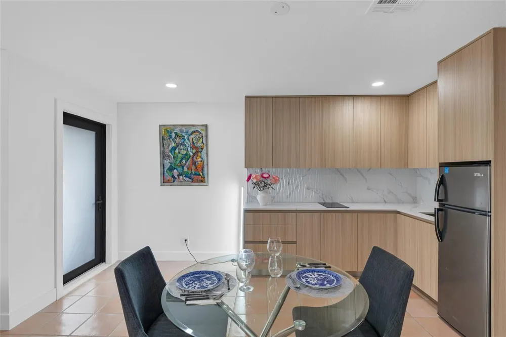 307 Highland Drive Hollywood, FL 33021