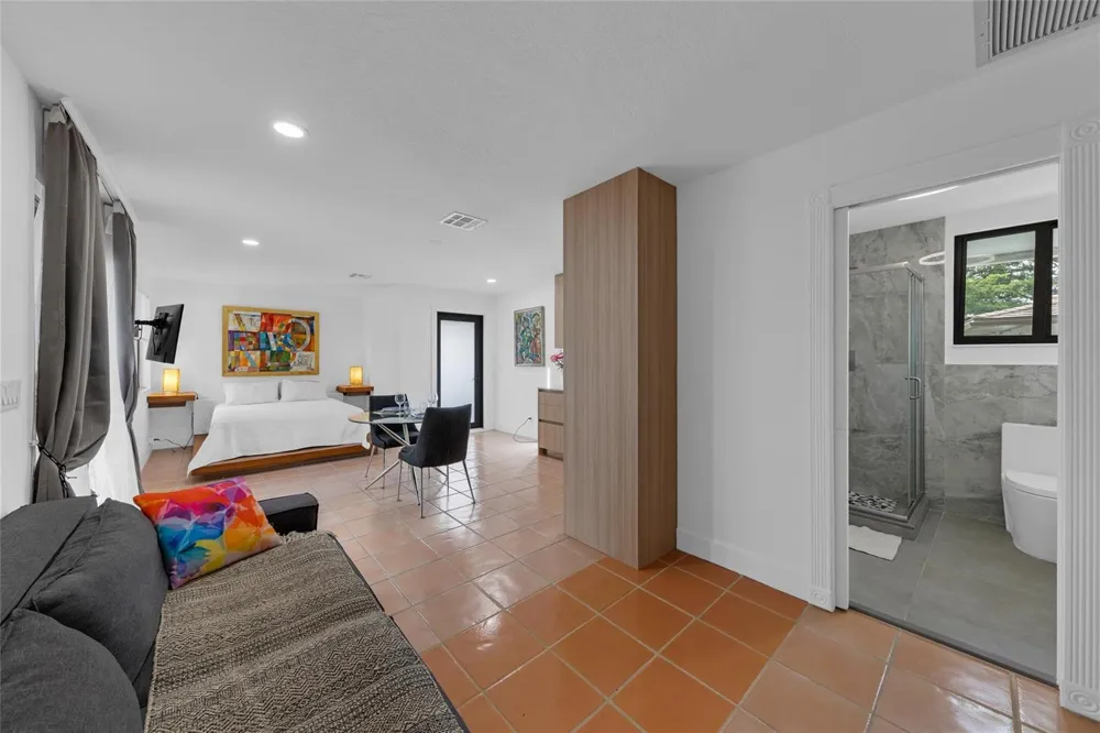 307 Highland Drive Hollywood, FL 33021