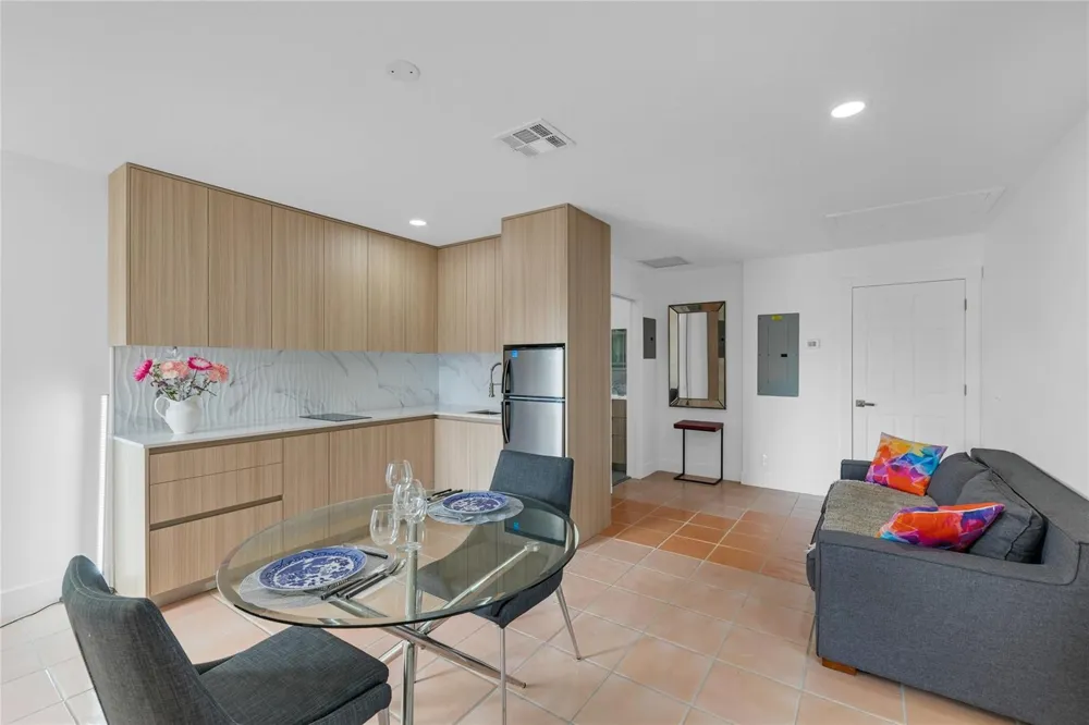 307 Highland Drive Hollywood, FL 33021