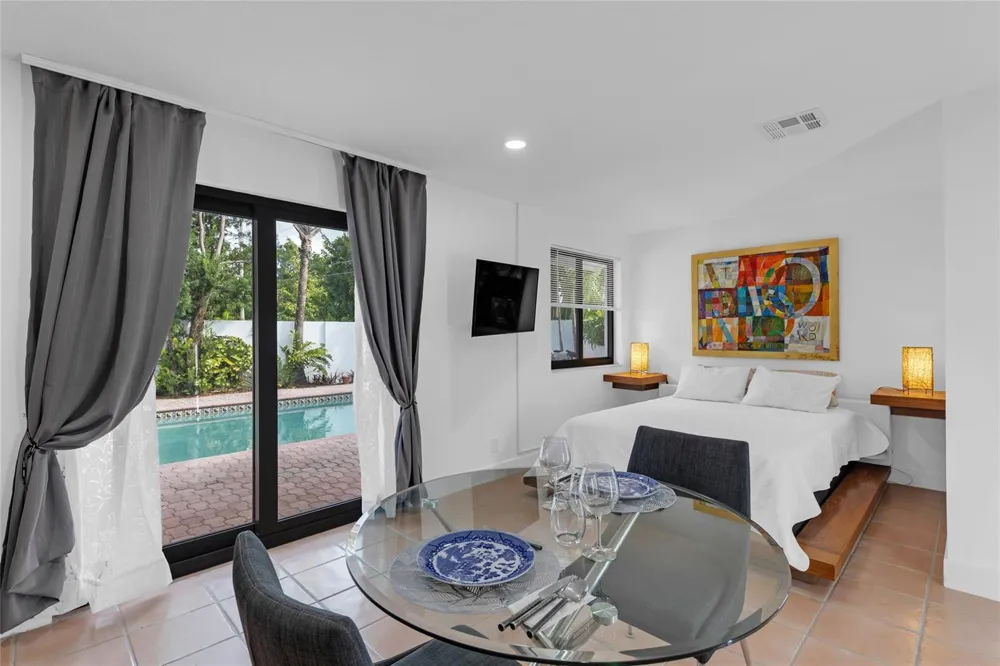 307 Highland Drive Hollywood, FL 33021
