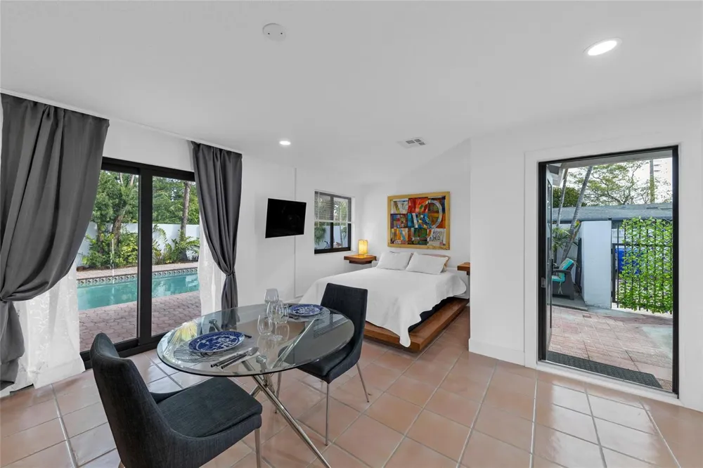 307 Highland Drive Hollywood, FL 33021