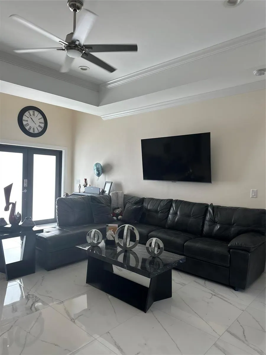 3401 Sand Road Cape Coral, FL 33993