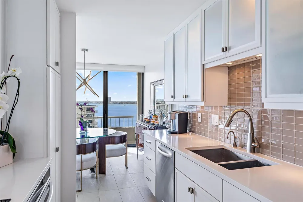 5510 Ocean Drive #11b Singer Island, FL 33404