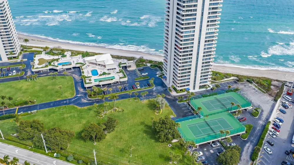 5510 Ocean Drive #11b Singer Island, FL 33404