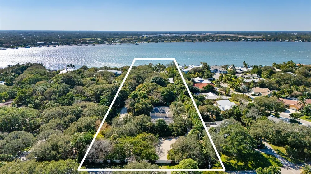 109 S River Road Sewalls Point, FL 34996