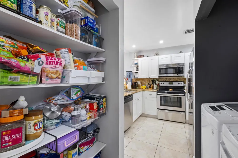 7176 Sportsmans Drive North Lauderdale, FL 33068