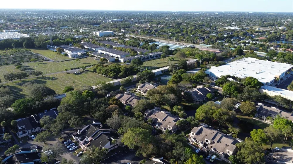 7176 Sportsmans Drive North Lauderdale, FL 33068