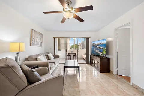701 Lori Drive #206