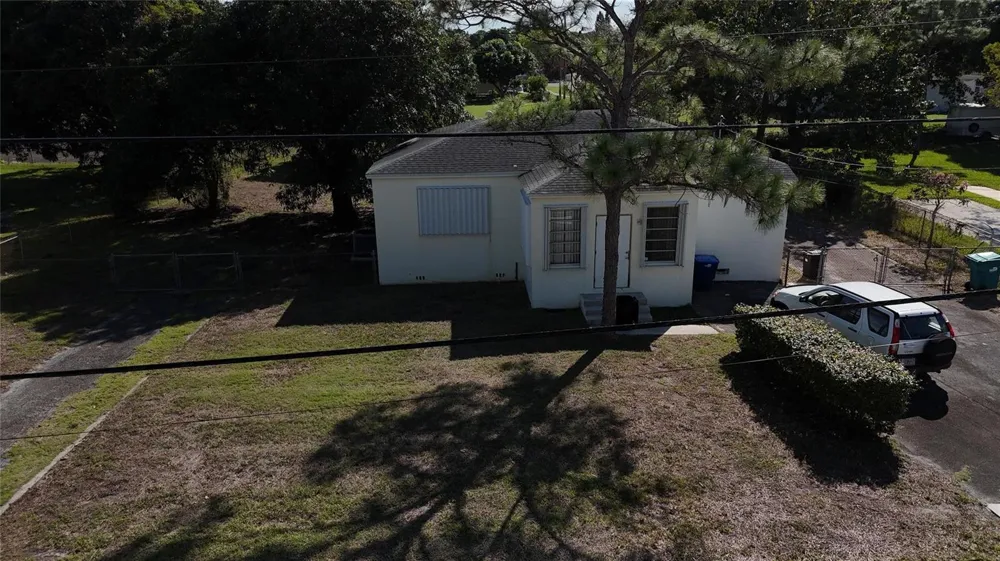 940 NW 151st Street Miami, FL 33169