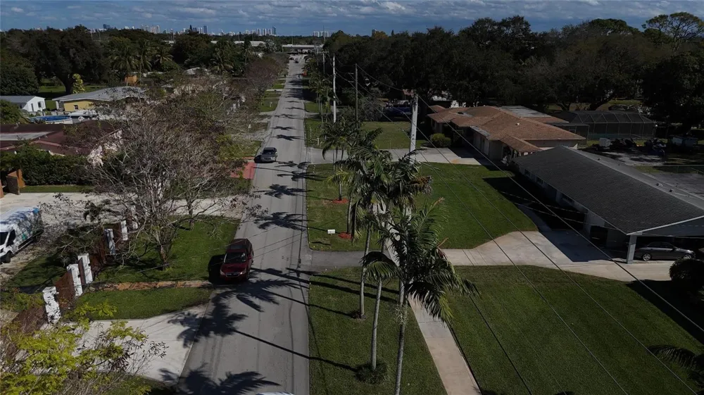 940 NW 151st Street Miami, FL 33169