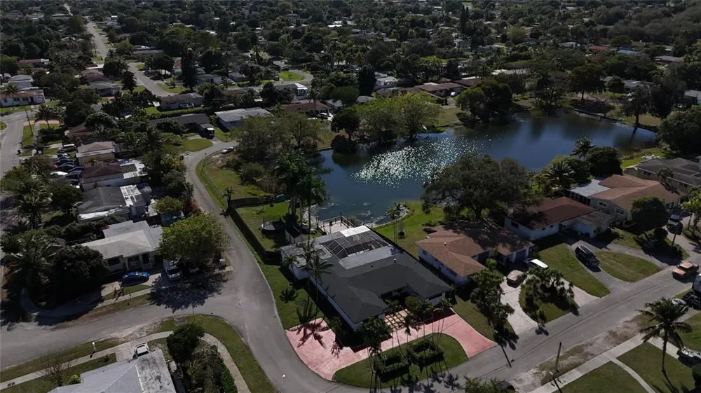 940 NW 151st Street Miami, FL 33169