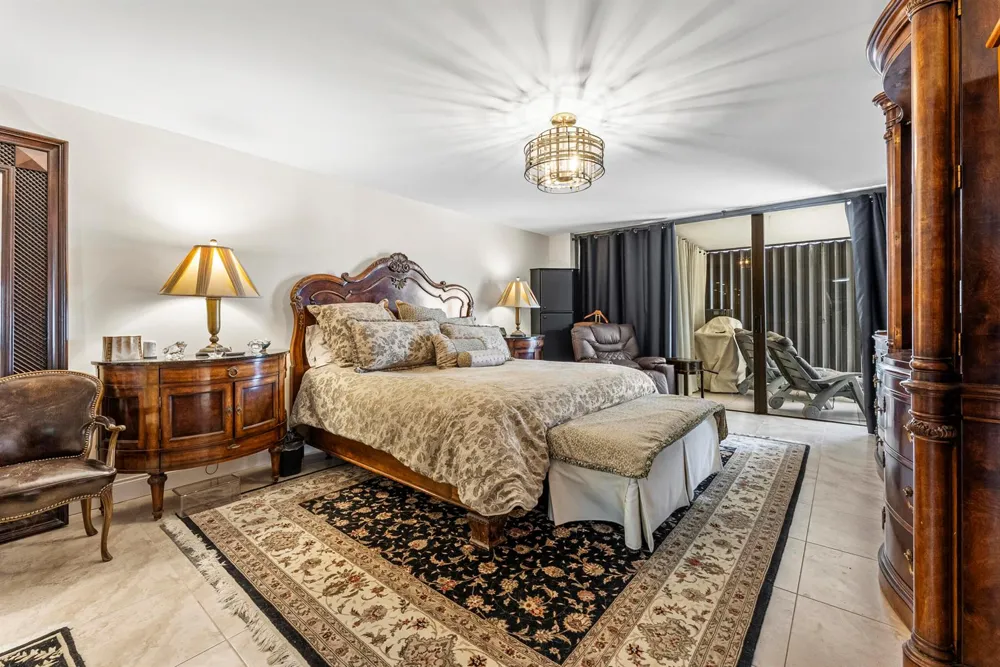 1167 Hillsboro Mile #709 Hillsboro Beach, FL 33062