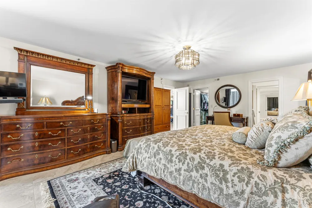 1167 Hillsboro Mile #709 Hillsboro Beach, FL 33062