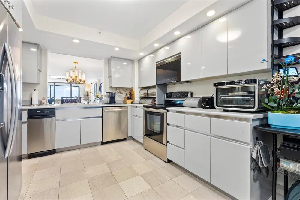 1167 Hillsboro Mile #709 Hillsboro Beach, FL 33062