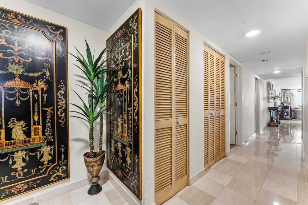 1167 Hillsboro Mile #709 Hillsboro Beach, FL 33062