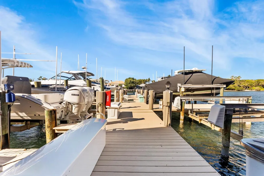 1167 Hillsboro Mile #709 Hillsboro Beach, FL 33062