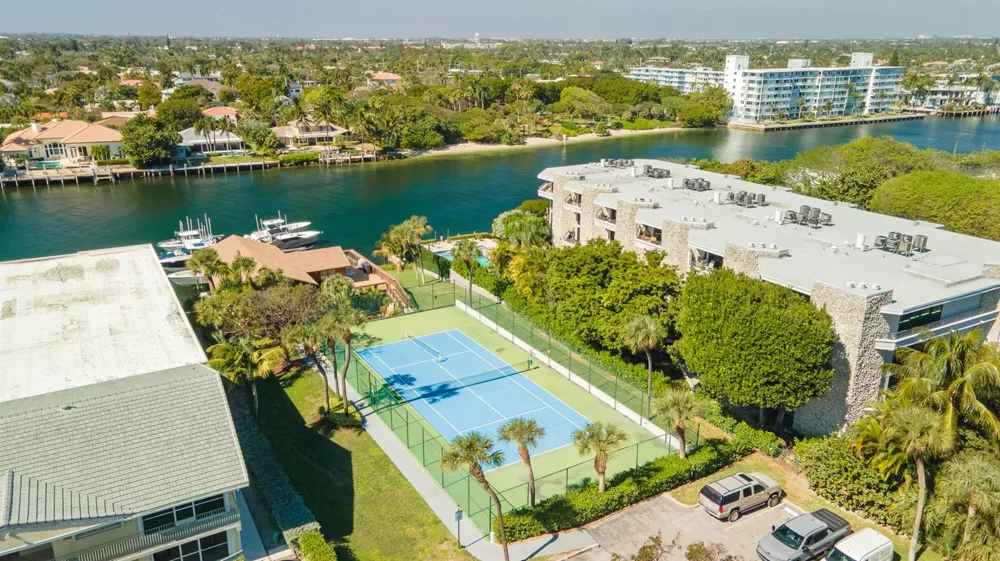 1167 Hillsboro Mile #709 Hillsboro Beach, FL 33062