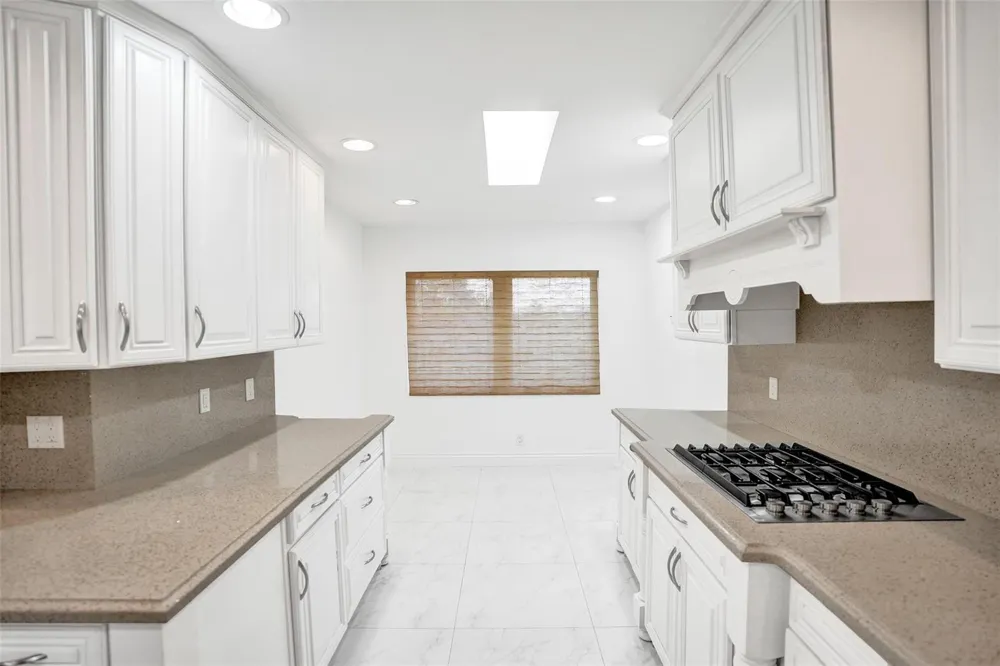 26 Cayuga Road Sea Ranch Lakes, FL 33308