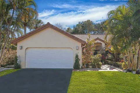 23313 Water Circle