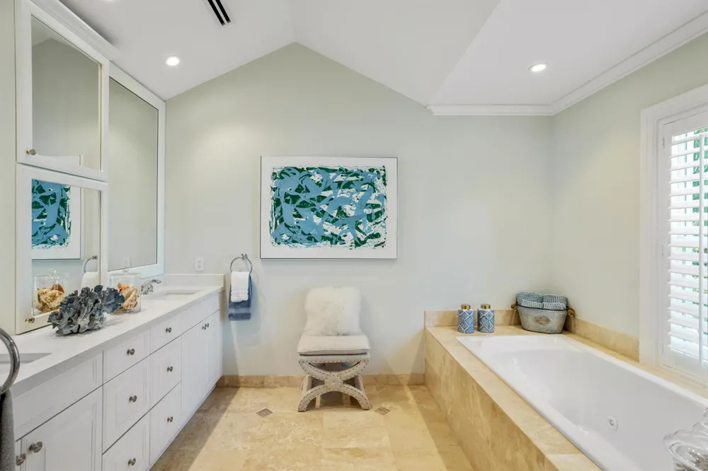 327 Arabian Road Palm Beach, FL 33480