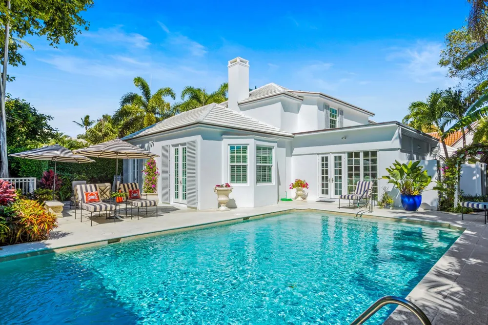 327 Arabian Road Palm Beach, FL 33480