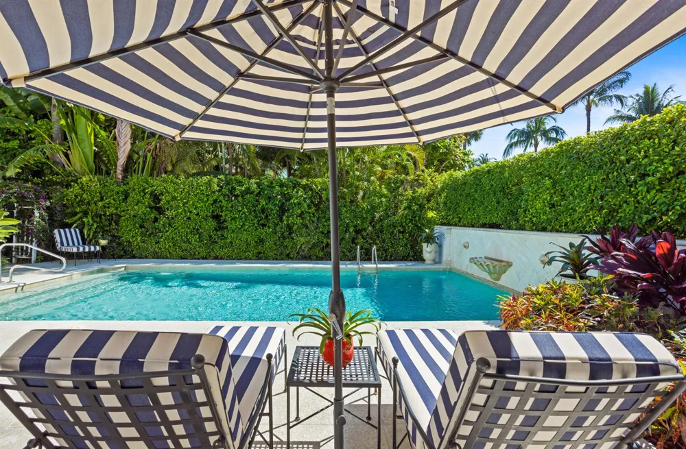 327 Arabian Road Palm Beach, FL 33480