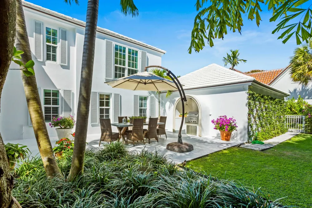 327 Arabian Road Palm Beach, FL 33480