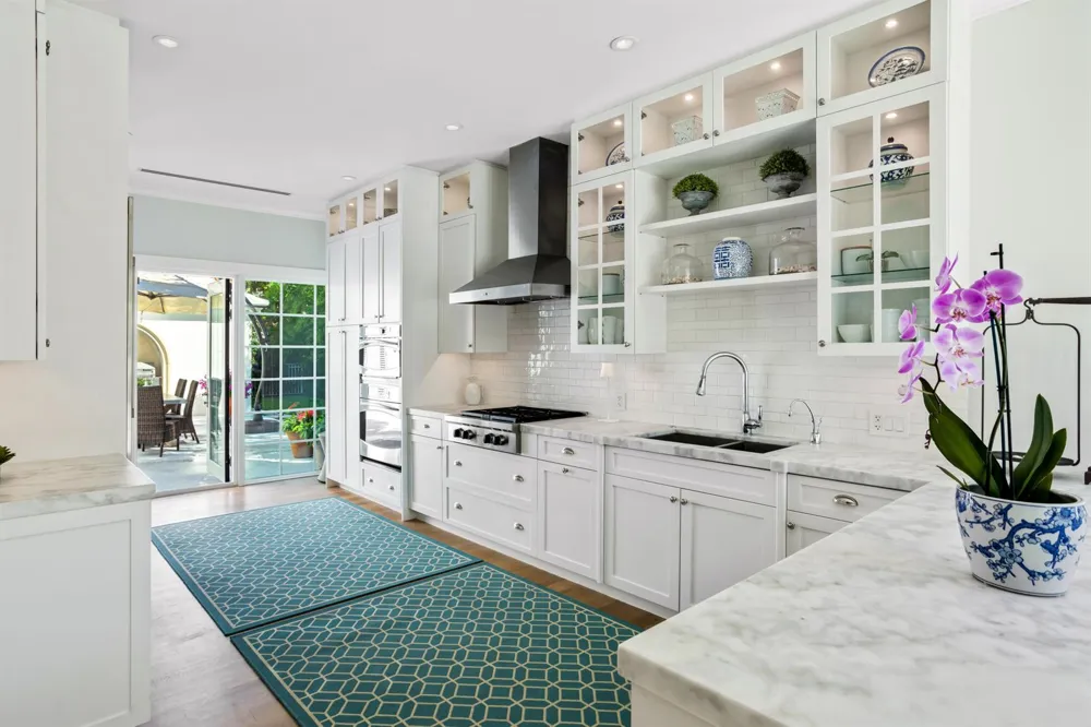 327 Arabian Road Palm Beach, FL 33480