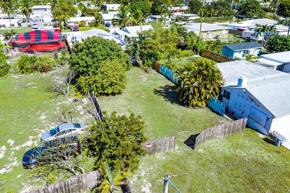 1073 Florence Road Lake Worth, FL 33462