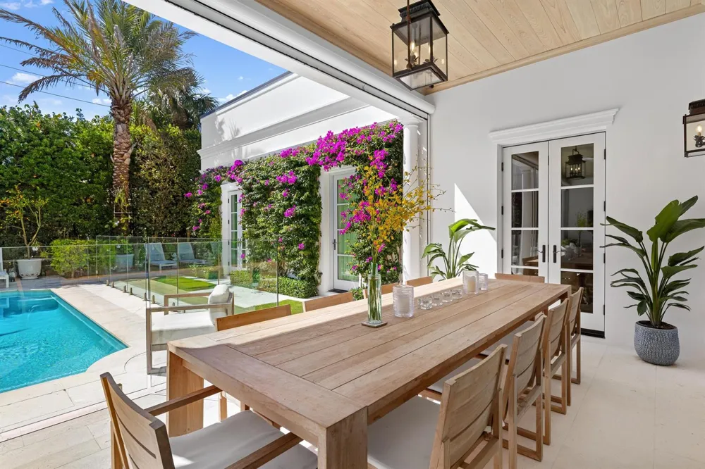 208 Sandpiper Drive Palm Beach, FL 33480