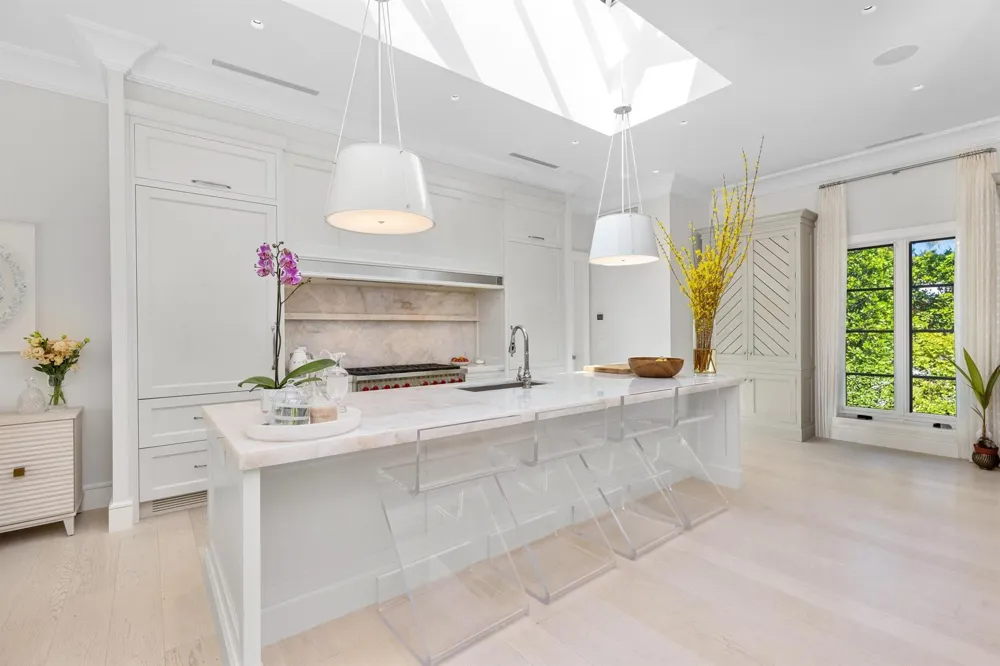 208 Sandpiper Drive Palm Beach, FL 33480