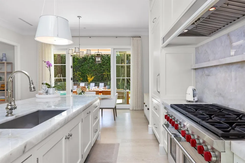 208 Sandpiper Drive Palm Beach, FL 33480