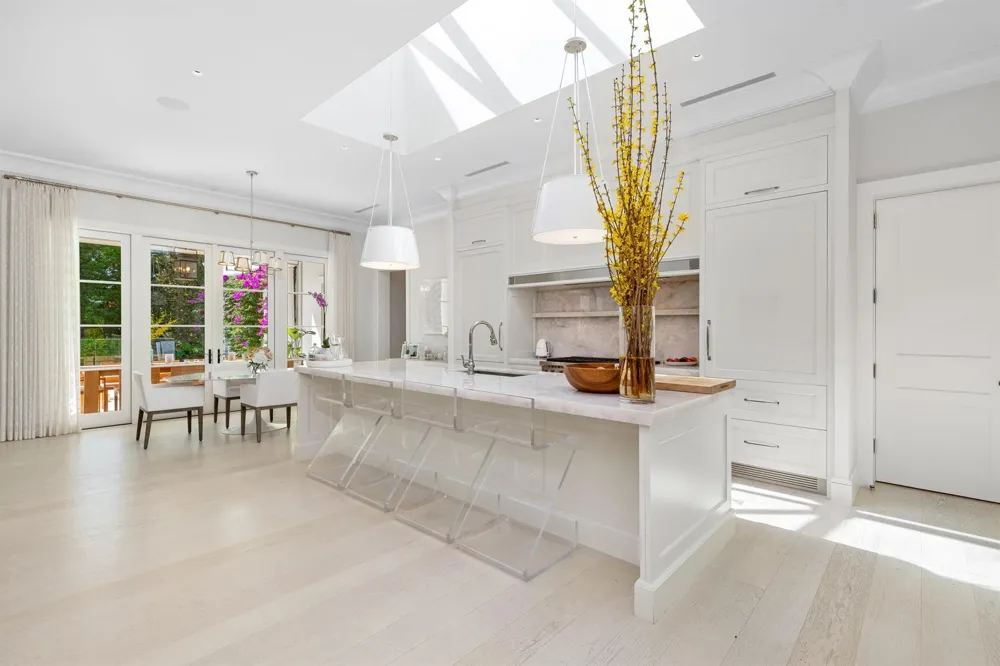 208 Sandpiper Drive Palm Beach, FL 33480